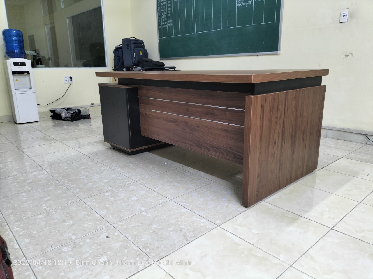 Bàn giám đốc Luxury LUXB2018V3